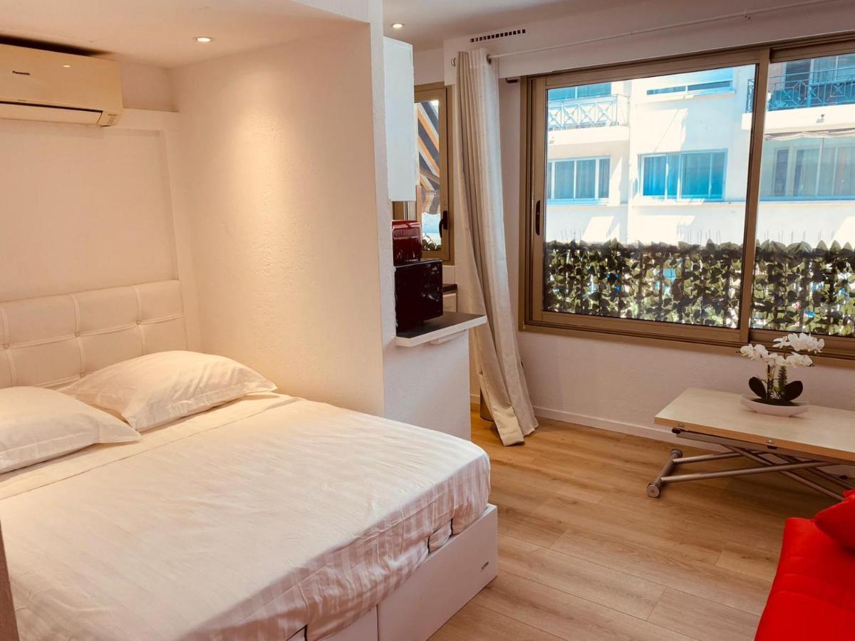 Cannes Martinez Croisette Beach 50M Экстерьер фото